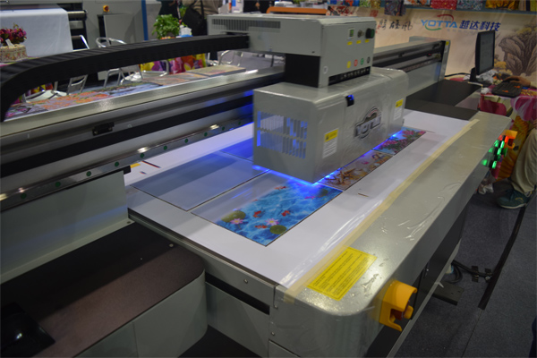 Flatbed UV printer maintenance