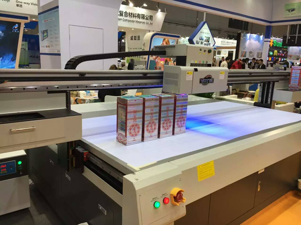 UV flatbed printing machine, UV printing technology